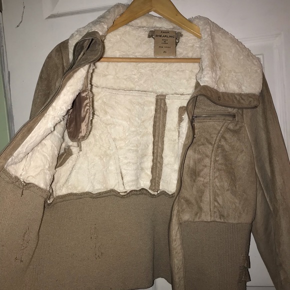 Jacket - Picture 3 of 3